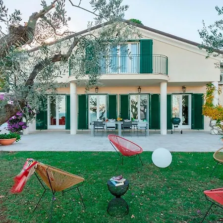 别墅 Lucente 6&2, Emma