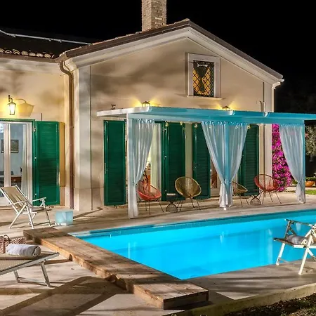 Lucente 6&2, Emma Silvi Paese