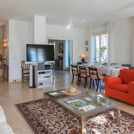 别墅 Lucente 6&2, Emma